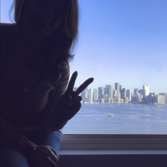 Meet your Posher, Dani - Picture 6 of 7